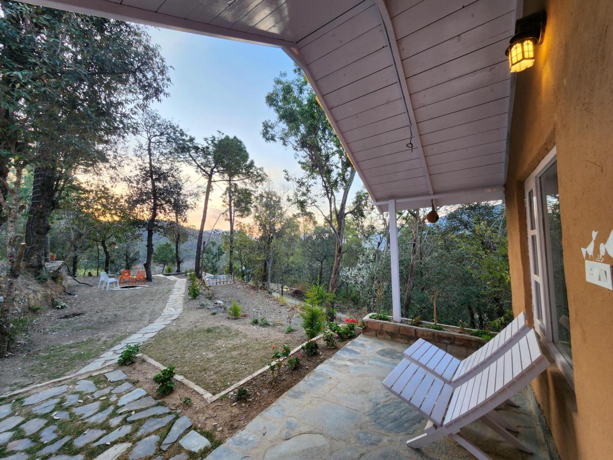 Aranya Resorts Kandaghat Exterior photo